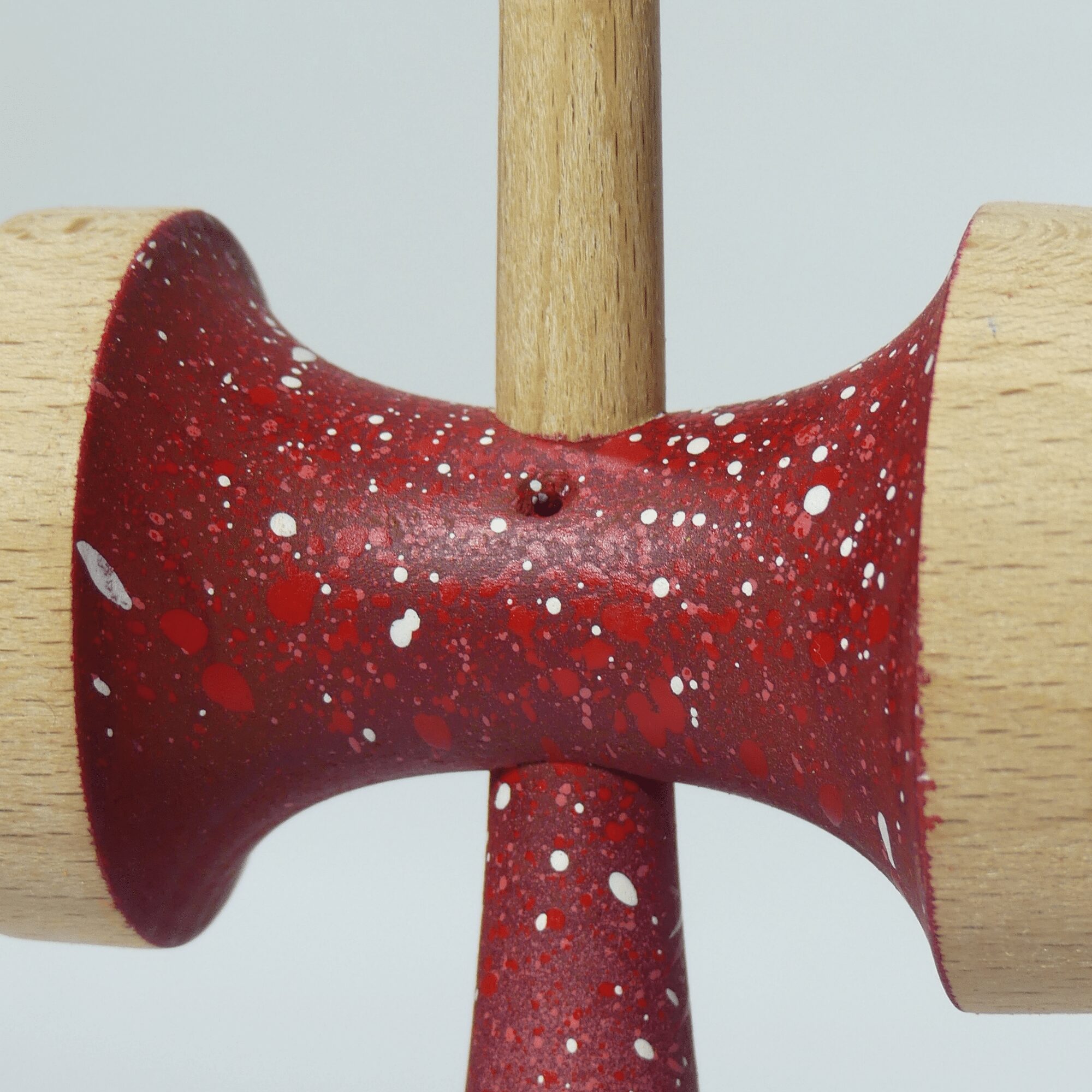 Nebula Ken Rojo – Ken de Kendama Pintado a Mano · Second Shape – vista 2