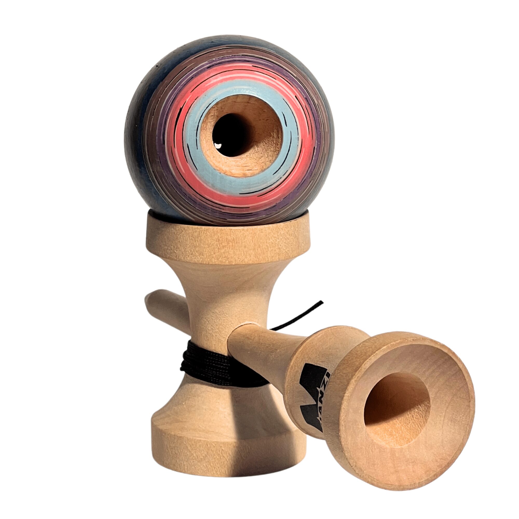 Kendama de Madera Pintado a Mano – Azul Salmón – vista 3